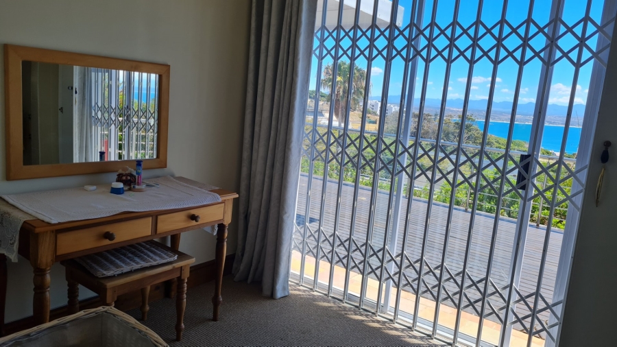4 Bedroom Property for Sale in Linkside Western Cape